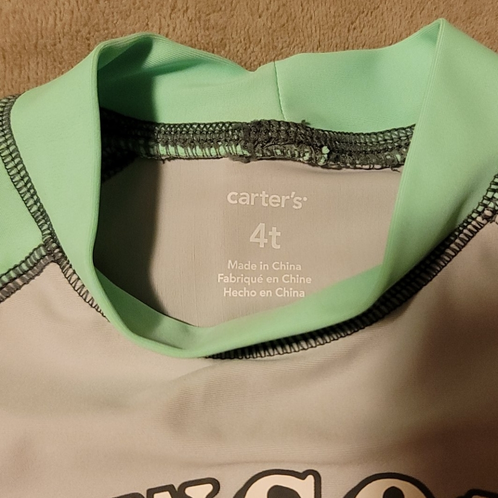 4T Carters Rashguard Top - Picture 2 of 4